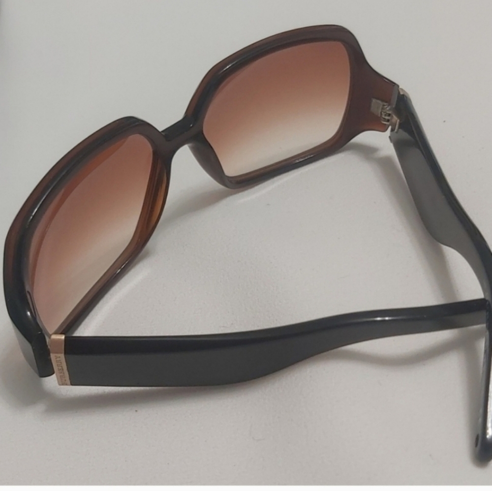 Burberry Sunglasses - Picture 3 of 10